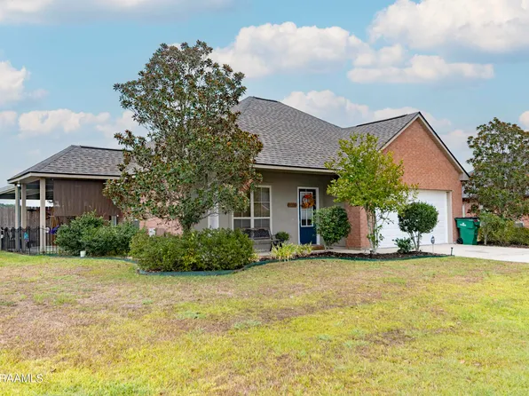 9003 Red Rose Ln, Abbeville, LA 70510