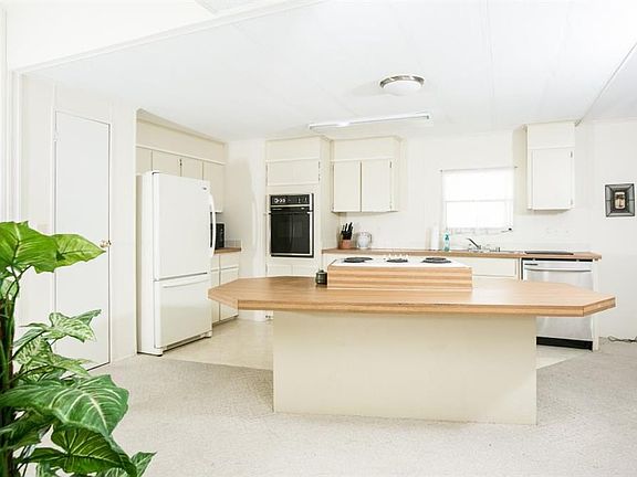4th image of 1100 Tequesta Dr