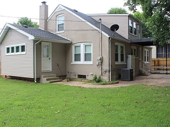 5th image of 427 N Green St