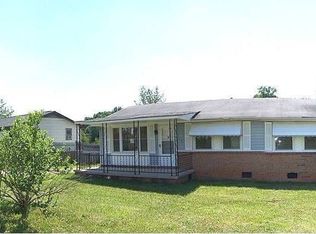 719 Shannon Bradley Rd, Gastonia, NC 28052