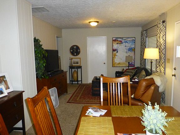 Dining /living room
