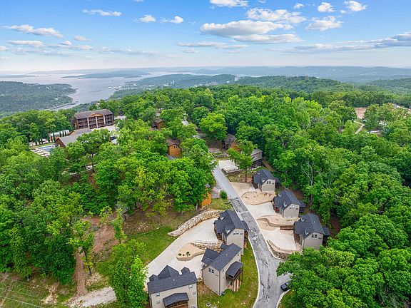 5th image of 123 Willow Oak Lane