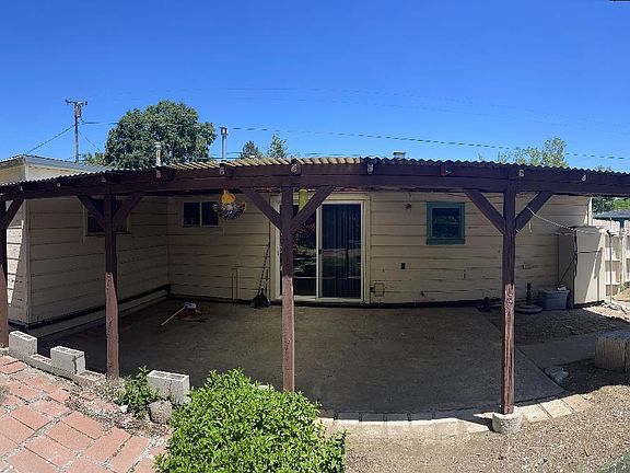 2nd image of 203 Laws Ave