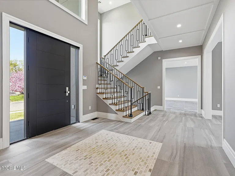 84 Cooper Ave — Photo 8