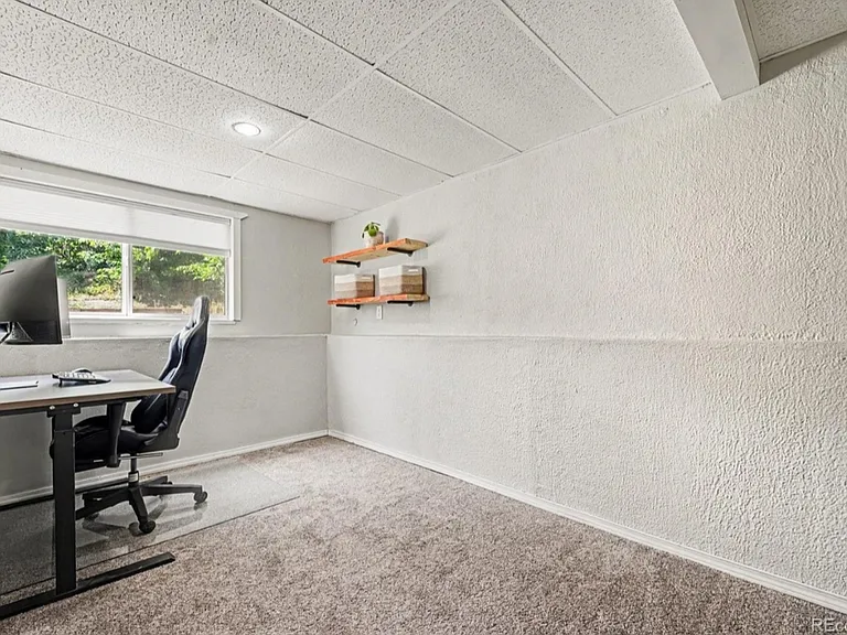 3262 S Norfolk Way — Photo 19