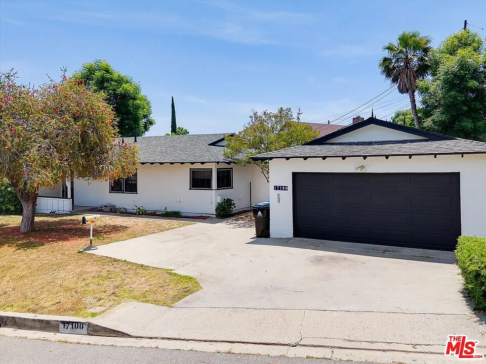 5 bed, 2.0 bath, 2100 sqft, $6,995 — Photo 1