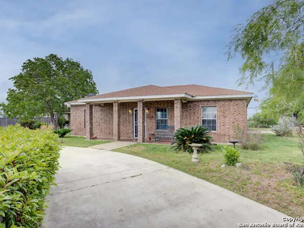 14811 SWISHER ST, Elmendorf, TX 78112