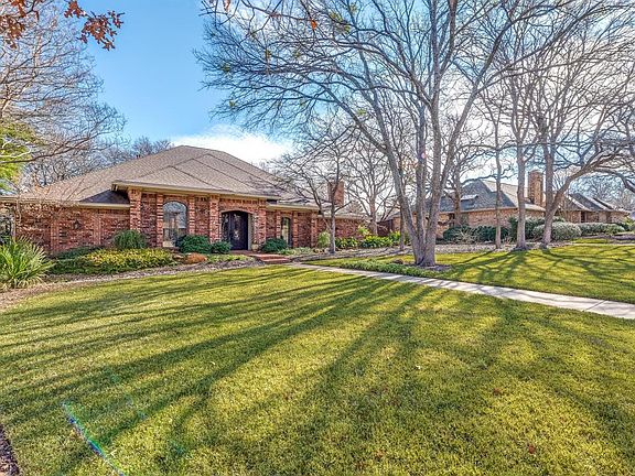 3rd image of 4103 Savannah Ct