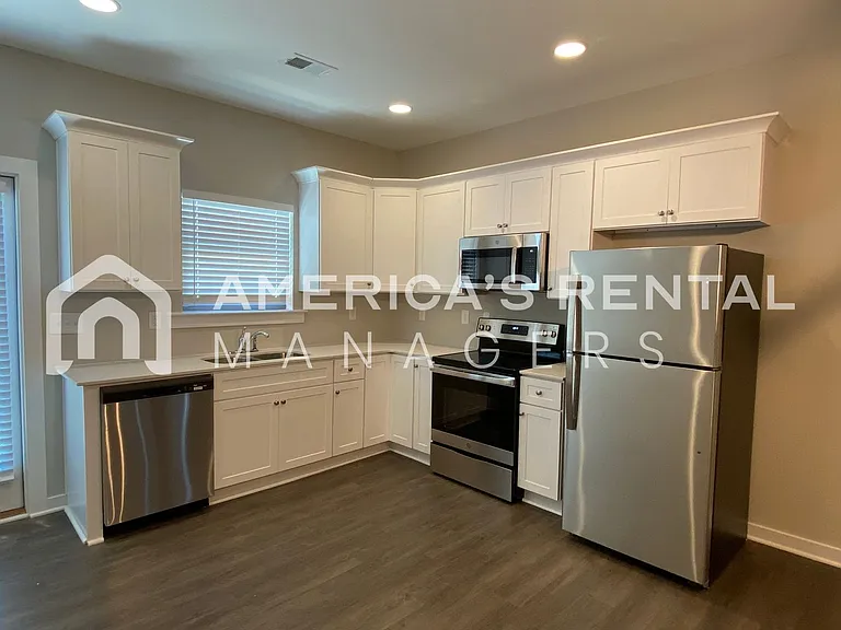 15662 Capstone Blvd — Photo 5