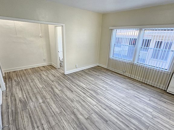 2nd image of 4530 S Normandie Ave APT 207