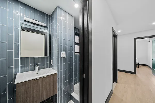 Rented by Blue Sky Management NY Inc | media 28