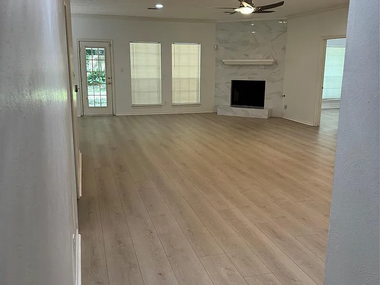 120 Hiwon Dr — Photo 15