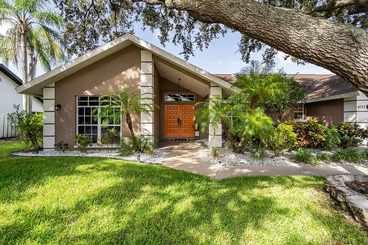 4712 Spring Meadow Ln — Photo 2