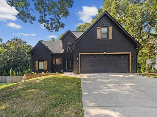 6224 Germantown Dr, Flowery Branch, GA 30542