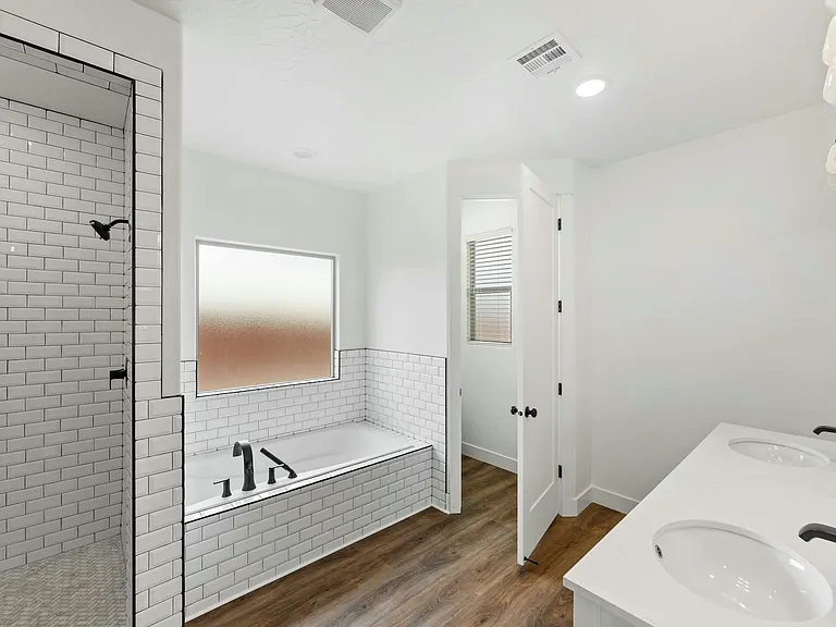 2628 S 3210 E — Photo 15