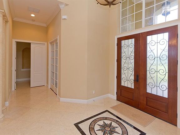 2nd image of 14621 Isleview Dr