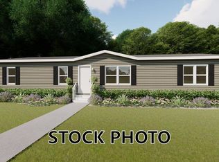 6968 Elm St, Hayes, VA 23072