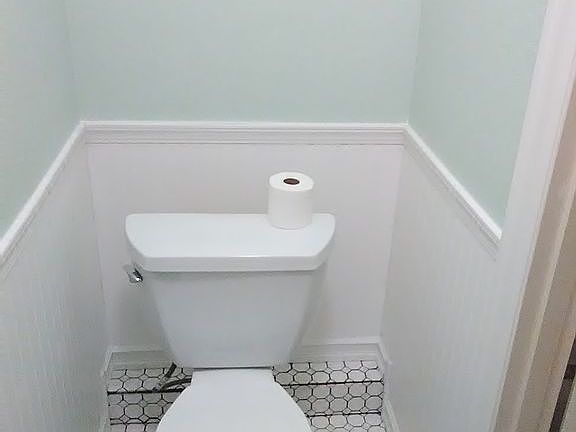 4th image of 412 Paine Ct SE
