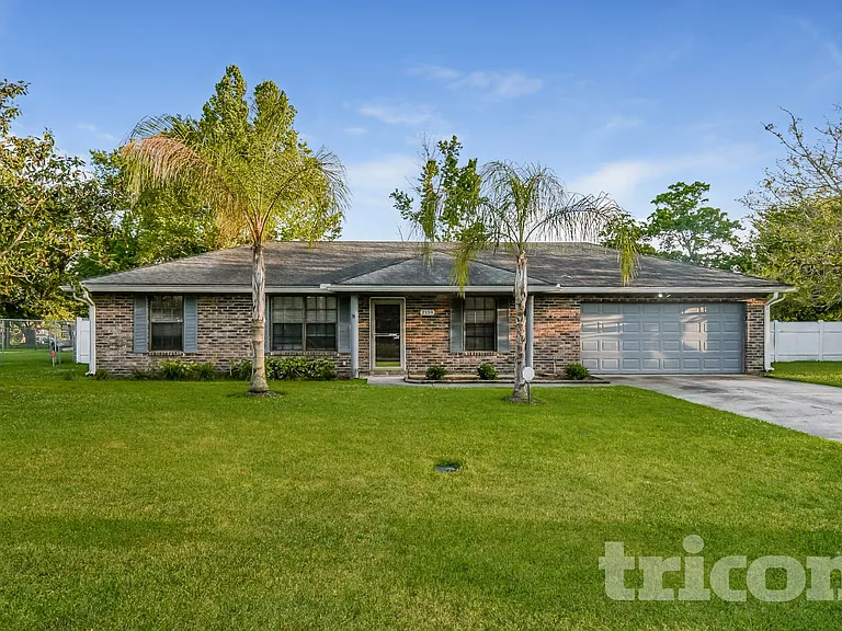 2159 Acorn Mnr — Photo 1