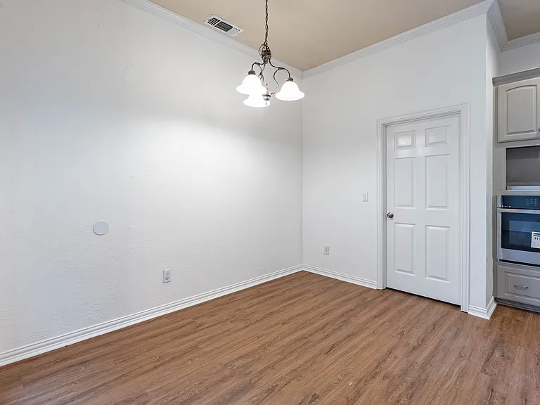 3731 Charter Dr — Photo 10