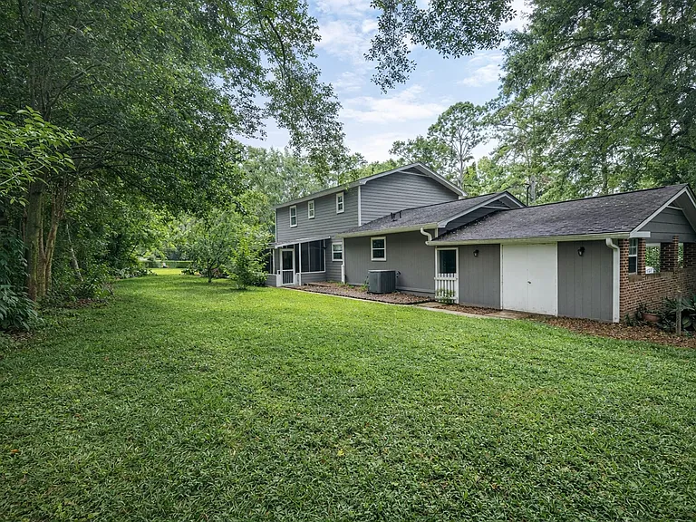 1115 Missionwood Ln — Photo 14