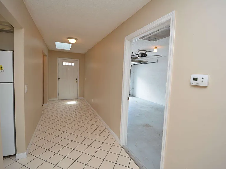 30 Farmsworth Dr #B — Photo 8