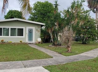 768 Orchid Dr, Royal Palm Beach, FL 33411