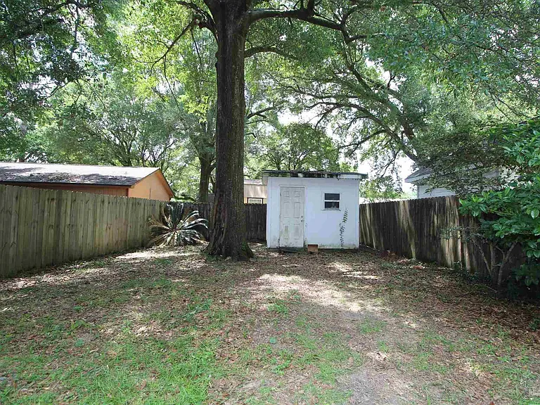 6201 Forest Pines Dr — Photo 15