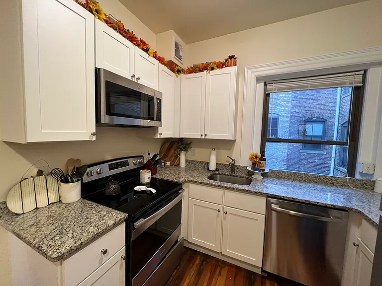 1463 Beacon St #43 — Photo 10