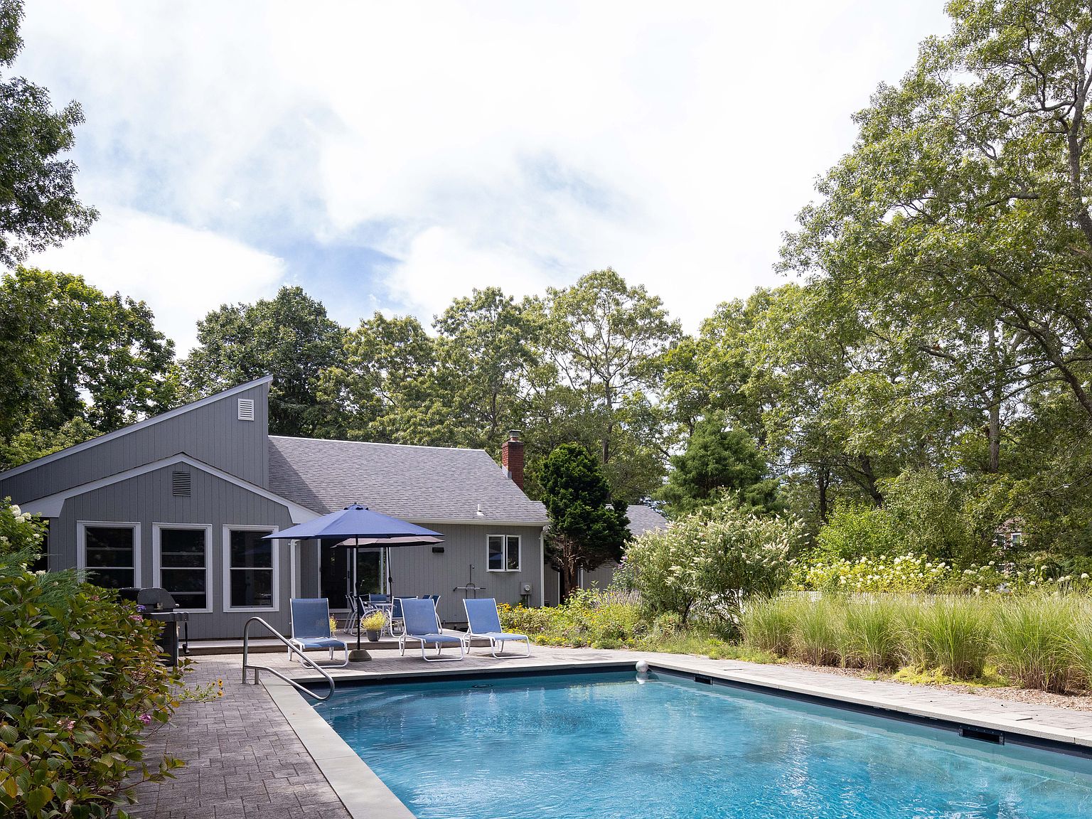 8 Lincoln Dr, East Quogue, NY 11942 Zillow