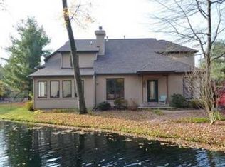 1310 Bridge Water Way #D-4, Mishawaka, IN