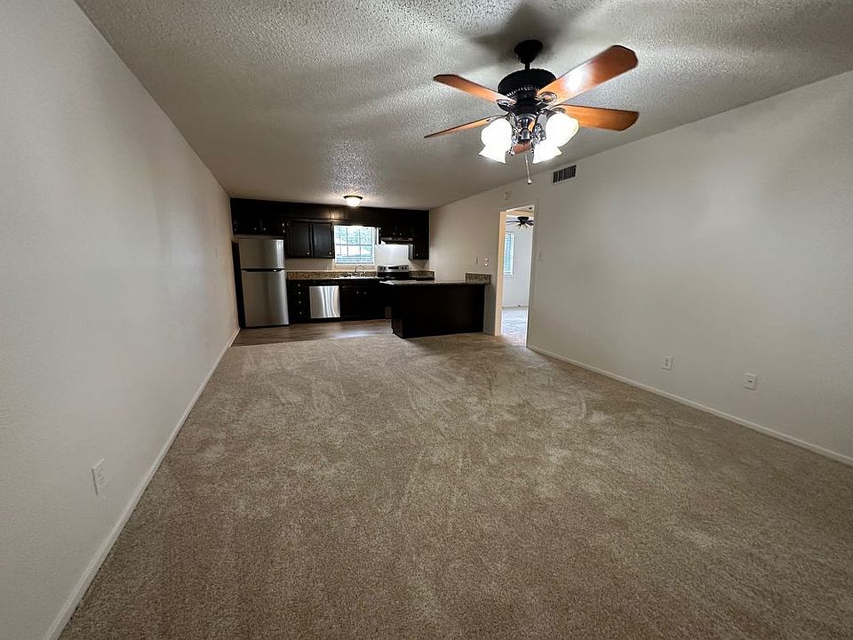 1036 McKinley St APT 212, Benbrook, TX 76126 | Zillow