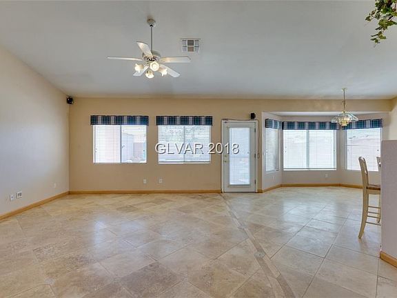 3rd image of 1013 Skysail Dr