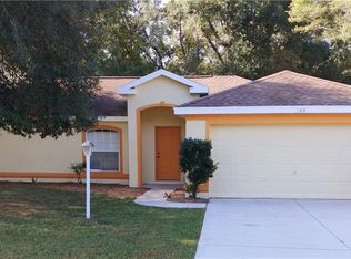 128 W Frisco Ln, Citrus Springs, FL 34434