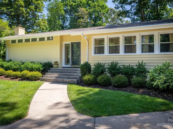120 Woodland Dr, Morganton, NC 28655