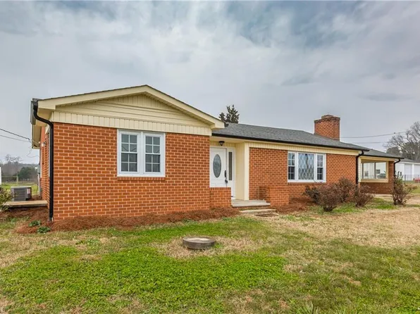 5897 State Highway 8 N, Lawsonville, NC 27022