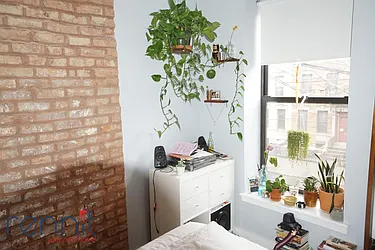 Rented by Rennit Inc.