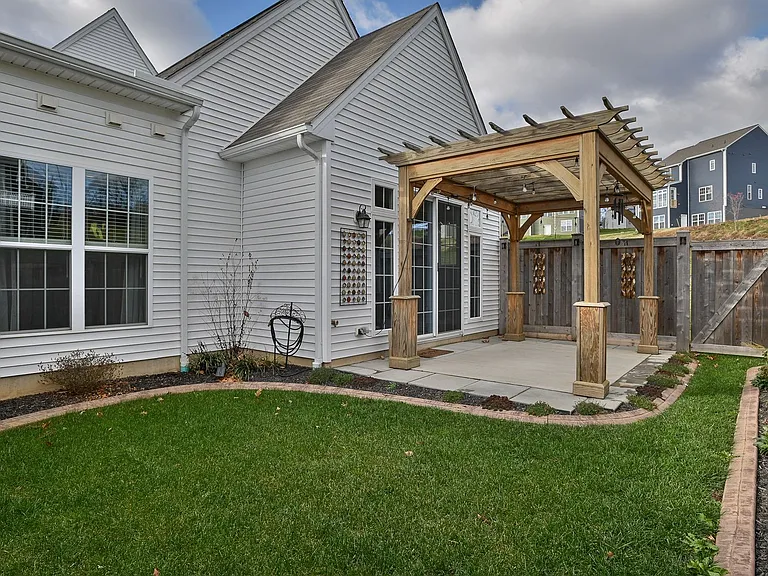3118 Grove Ct — Photo 45
