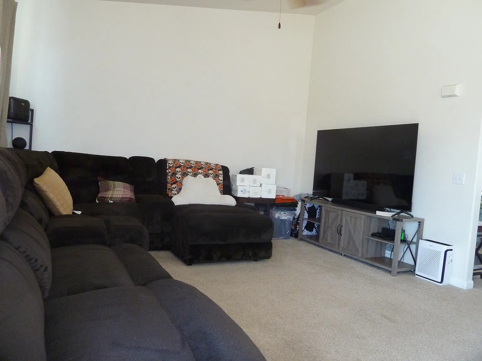 3 bed, 1567 sqft, $2,350 — Photo 2