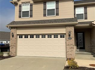 6847 Hampshire Ct, Maryville, IL 62062