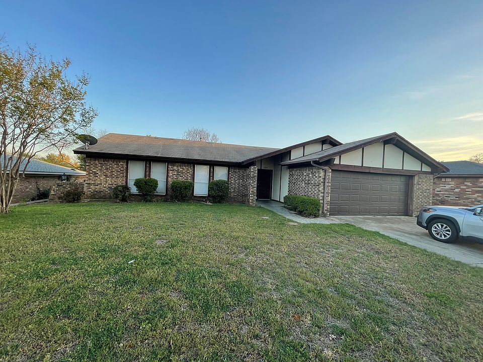 1st image of 1624 Schumac Ln