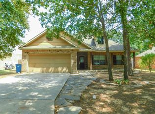 506 Shell Dr, Shady Shores, TX 76208