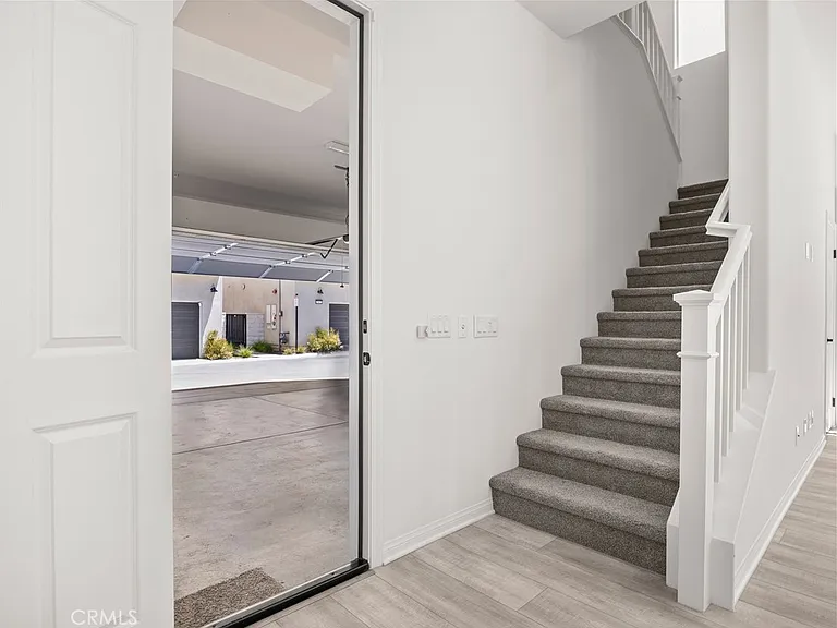 27448 Pioneer Ct — Photo 24