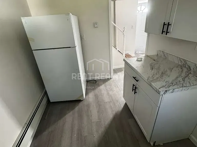 149 Lewis Ln #3 — Photo 3