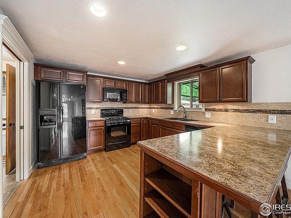 4th image of 1408 Sumac St