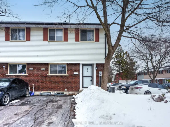 916 Oakview Ave, Kingston, ON K7M 6V6