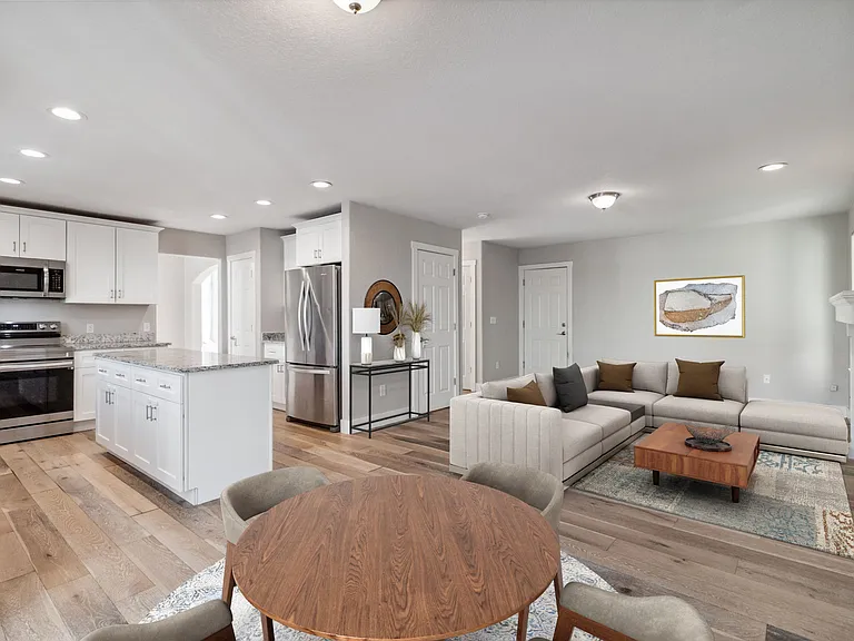 5357 E Hamilton Ave — Photo 13
