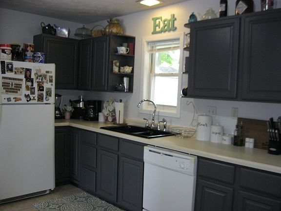 5th image of 2301 Foxhall Dr