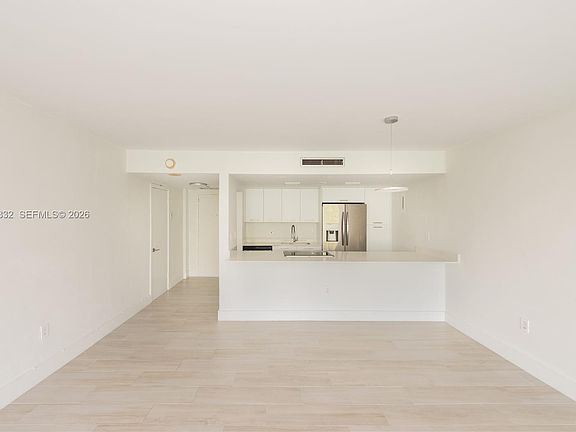 3rd image of 155 Ocean Lane Dr APT 403
