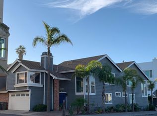 16982 8th St APT B, Sunset Beach, CA 90742